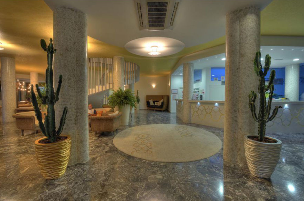 Hotel American Lignano Sabbiadoro Exterior photo